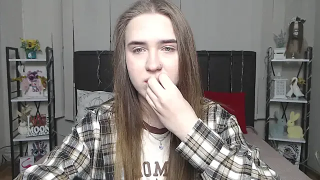 LauraHlot on StripChat