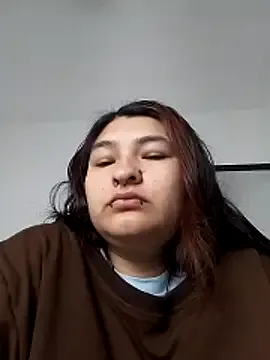 LauraHorny69 — Wet nipple licking