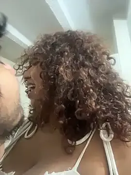 lauraltt on StripChat