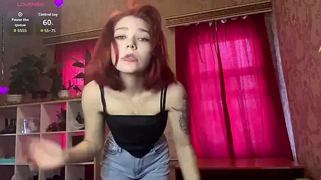 LaurynGeisinger — Make my pussy wet