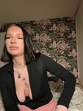 Leanna92ii — je suce le gode comme une bonne pute