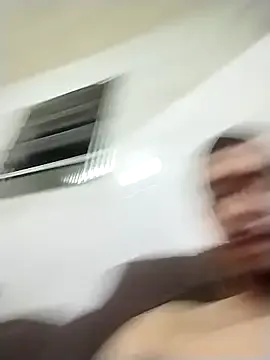 Leopedra2211 — Mostrar ela pelada