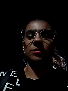 Leslly_ on StripChat