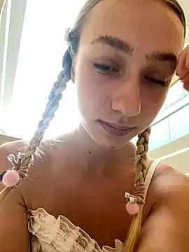 Freechat Lia__Love on StripChat