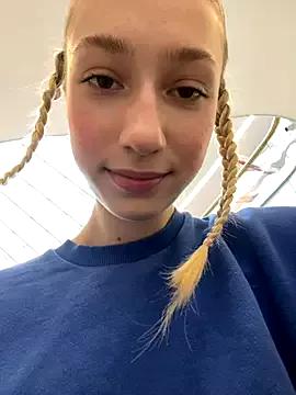 Freechat Lia__Love on StripChat
