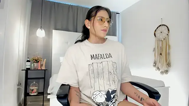 liaa_moretti_ on StripChat