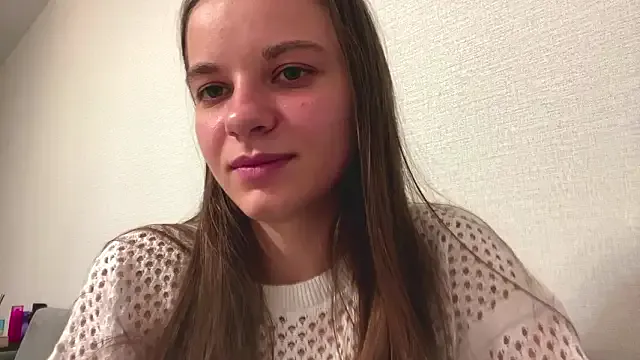 Liabae — Smile and send lots of air kisses