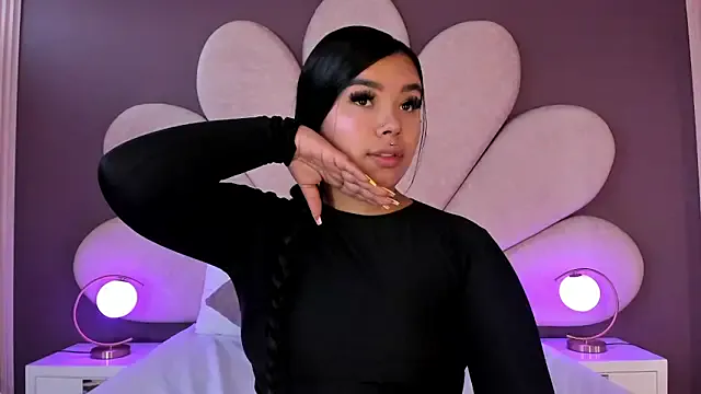 Liaevans__ on StripChat