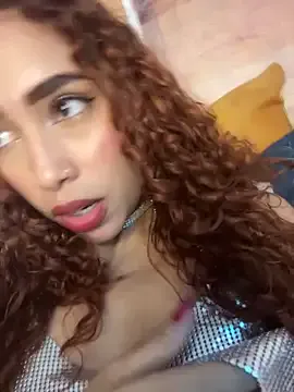 LiaHansson00 — Show me your tits and play