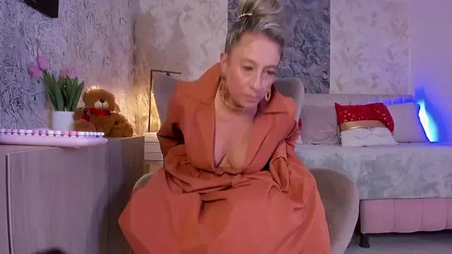 Liannaa_ on StripChat