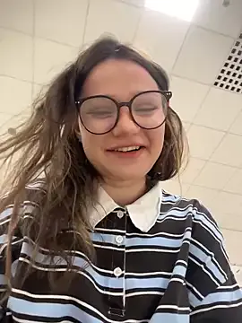 lilimip — FULL NAKED IN MALL||FINGERING PUSSY