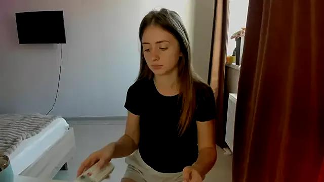 LilyHaart on StripChat 