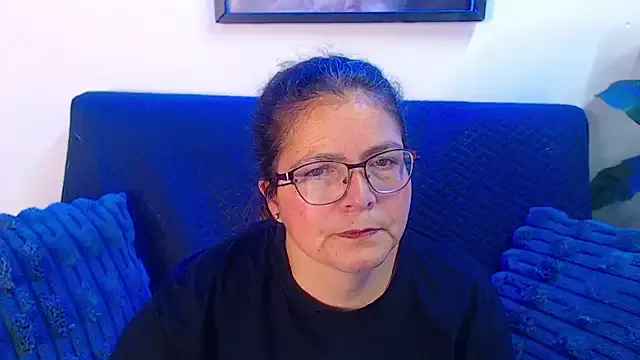 Linda_banks_ — MAKE ME CUM