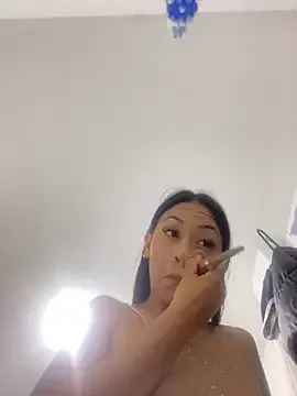 Little_aphrodite on StripChat