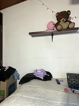 little_valen — Suck dildo x3 min