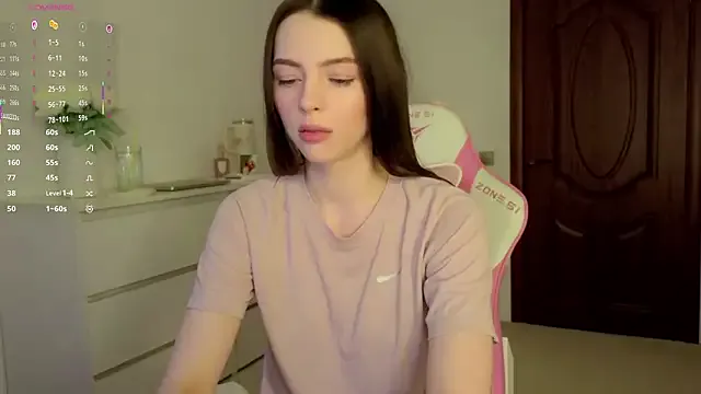 LizaRise — Tease my top