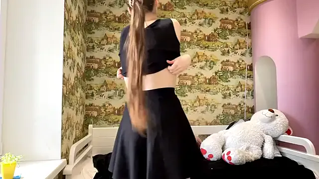 LongChillGerl — show cute bra color