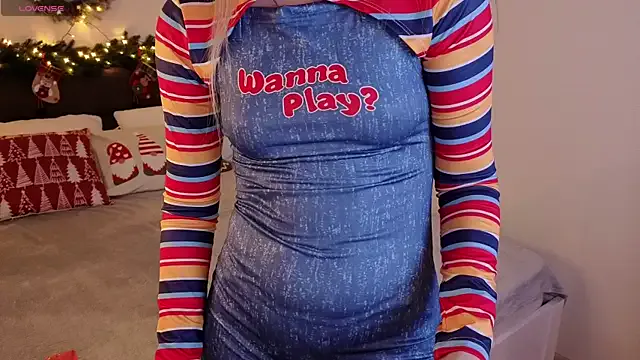 Lora_Rosee on StripChat