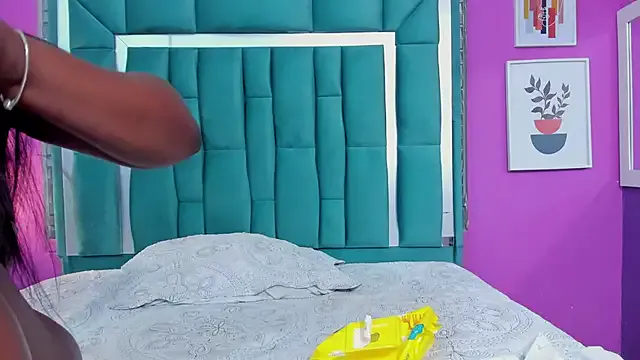 LORENSCOLLINS on StripChat