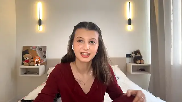 LouiseChavez on StripChat