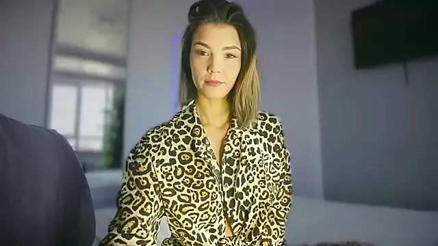 love_is_ on StripChat