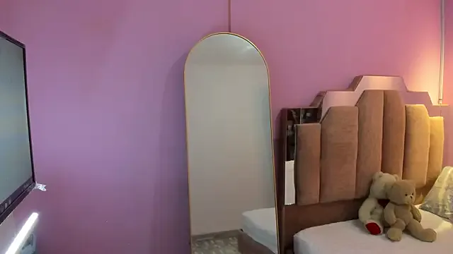 LoveQueen2 on StripChat