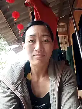 lris-Beauty77 — Show feet