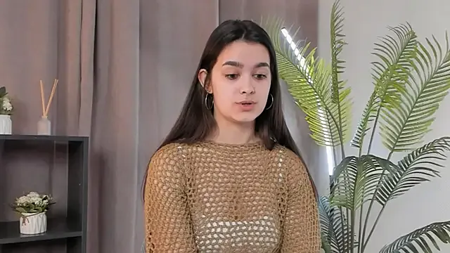 LuciKardos — Short Handbra 