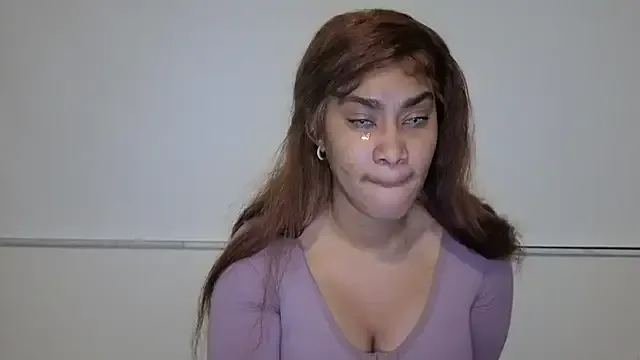 LuckyKhloe — Can you Make me wet ?