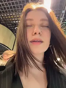 lucy-joy on StripChat