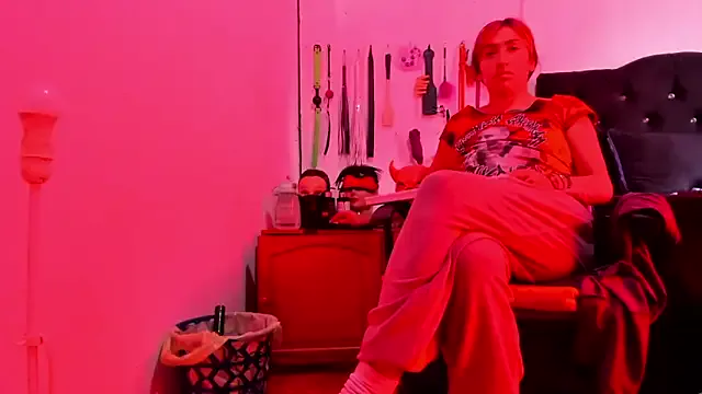 LucyStrike_ on StripChat