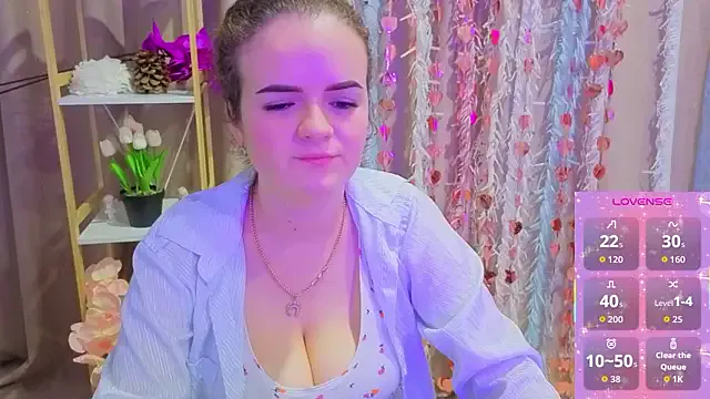 Luisa_Rosee — Freechat on StripChat