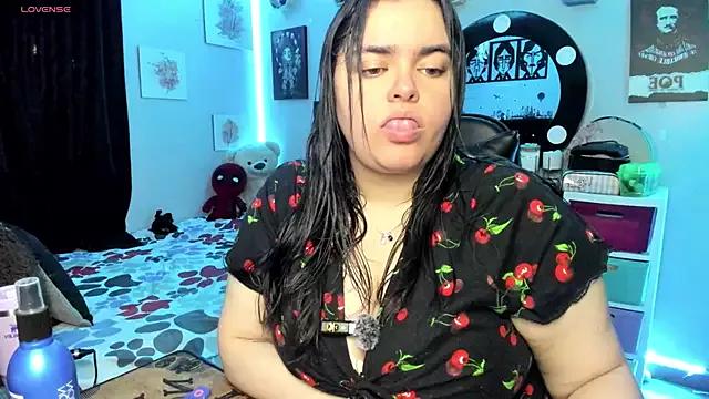 Luise_Meyrink — Choose a plug Shhh I'm at home 
