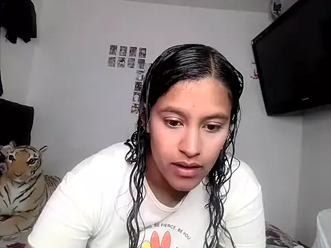 luna_E — show of oil