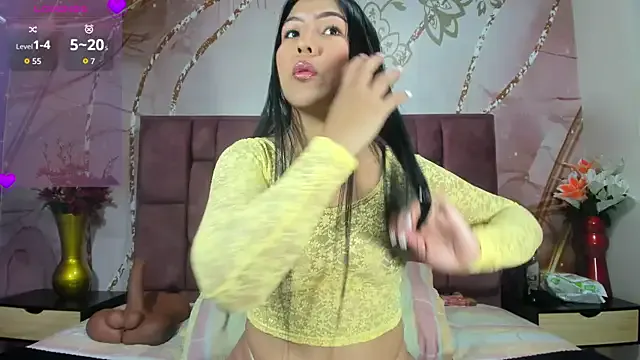 luna_maisonn on StripChat