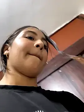 Luna_star3 on StripChat