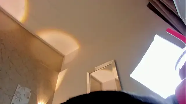 Lunaa_bellaa on StripChat