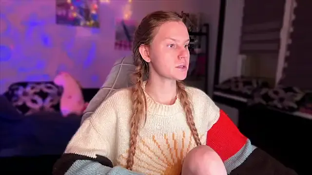 Lunaacyy on StripChat