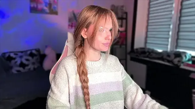 Lunaacyy — Worship goddes feet