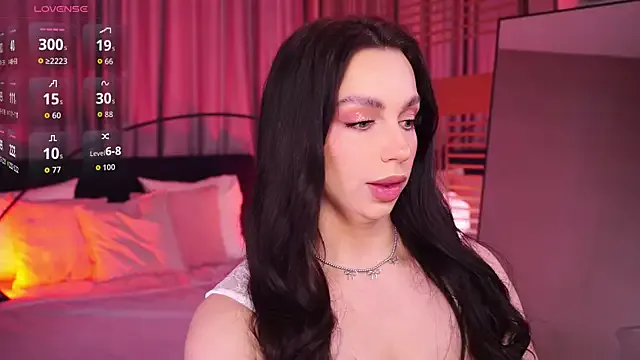 LunaNight on StripChat