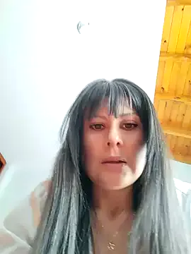 Lyonette_reading1 — Cares nipple  