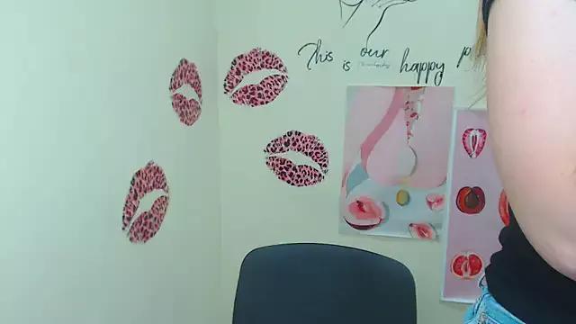 Freechat MademoiselleCl on StripChat