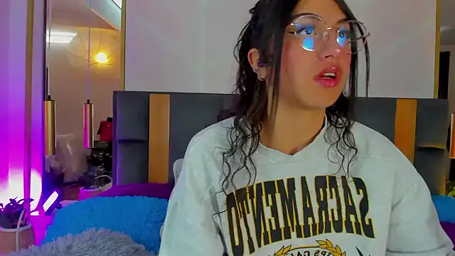 MadyJackson on StripChat