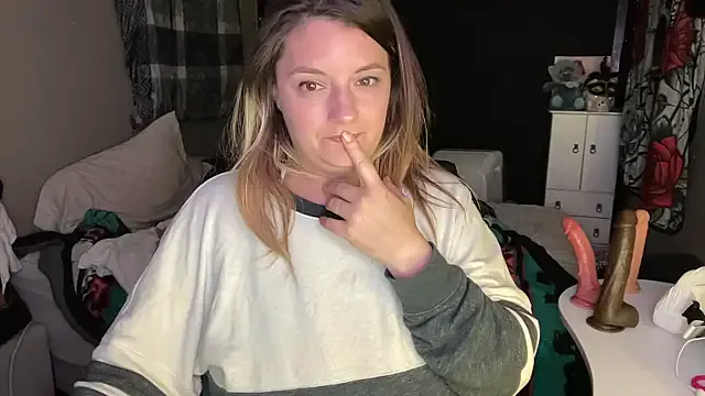 magicsparkles on StripChat