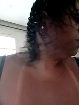 Maliaebonyfetish — Orgasmo nua / squirt / oil body