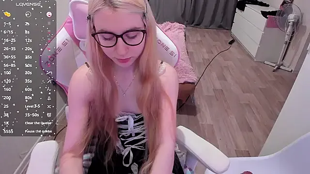 Malina_Lovely — Massage breasts