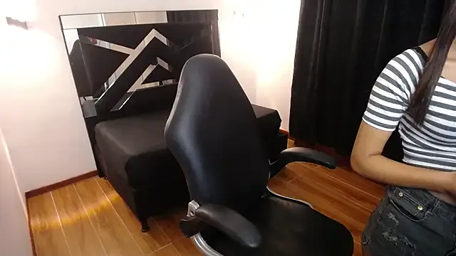 MarianaRojas_ on StripChat