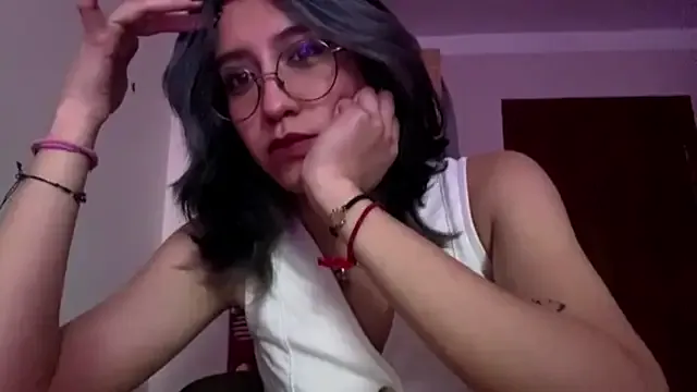 MarianRuhle — Lower My Shorts and Show My Panties