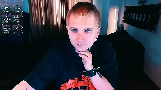 Marieblueeyes on StripChat