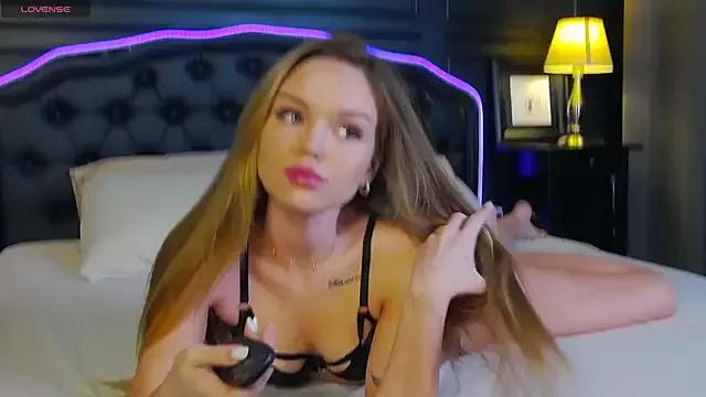 MarilynNova — DOGGY